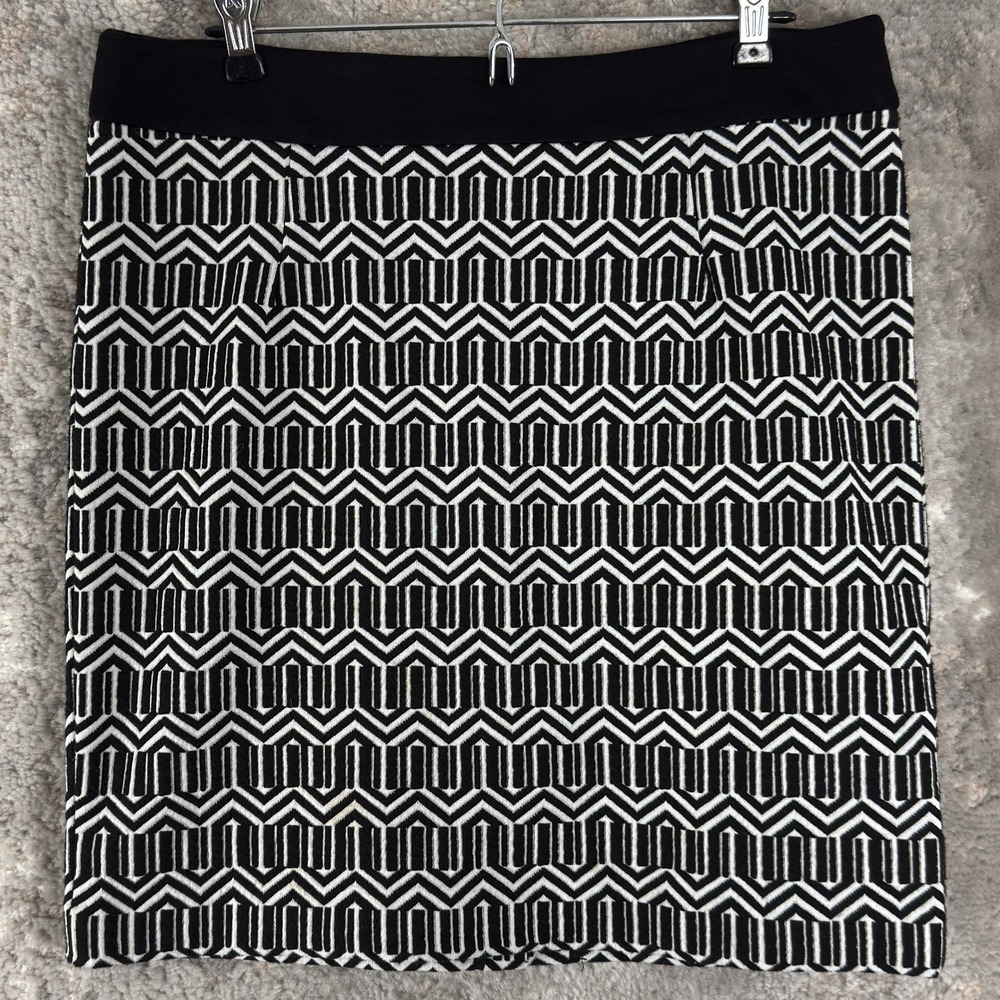Banana Republic Size 10 Geometric Chevron‎ Pencil Mini Skirt Black White Women